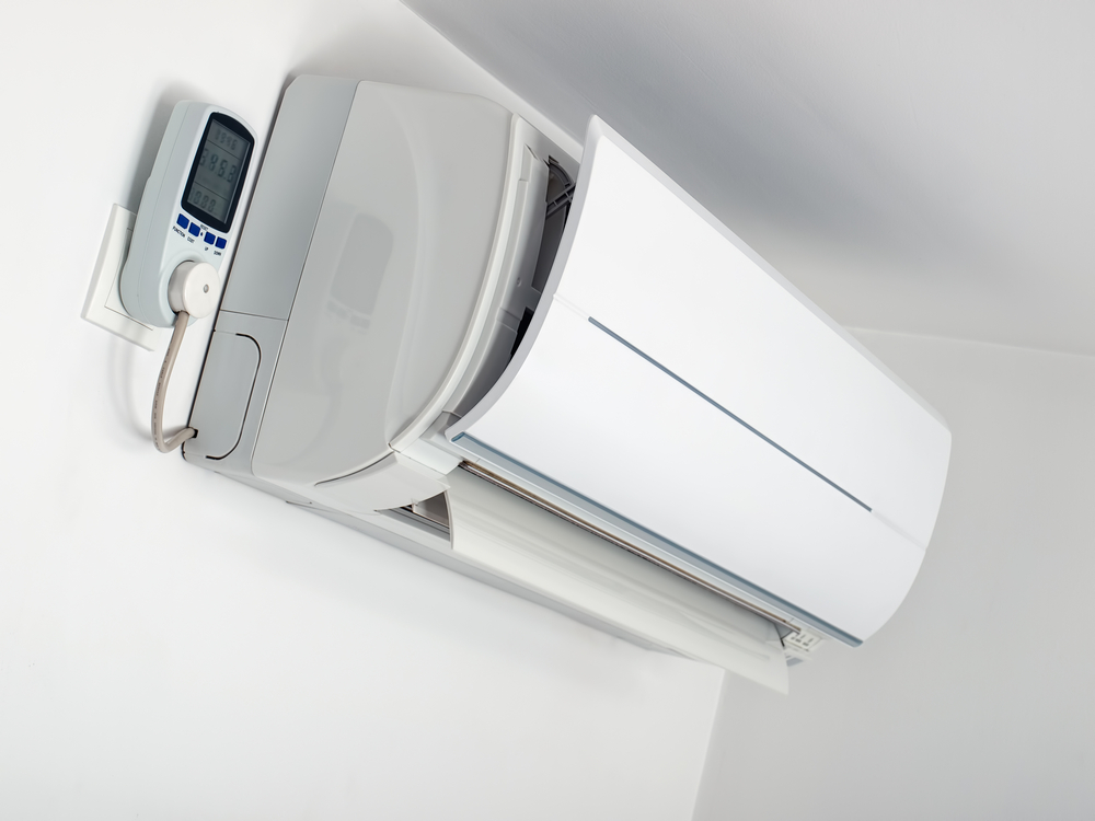 air-conditioners-mini-split-vs-window-unit-pros-cons